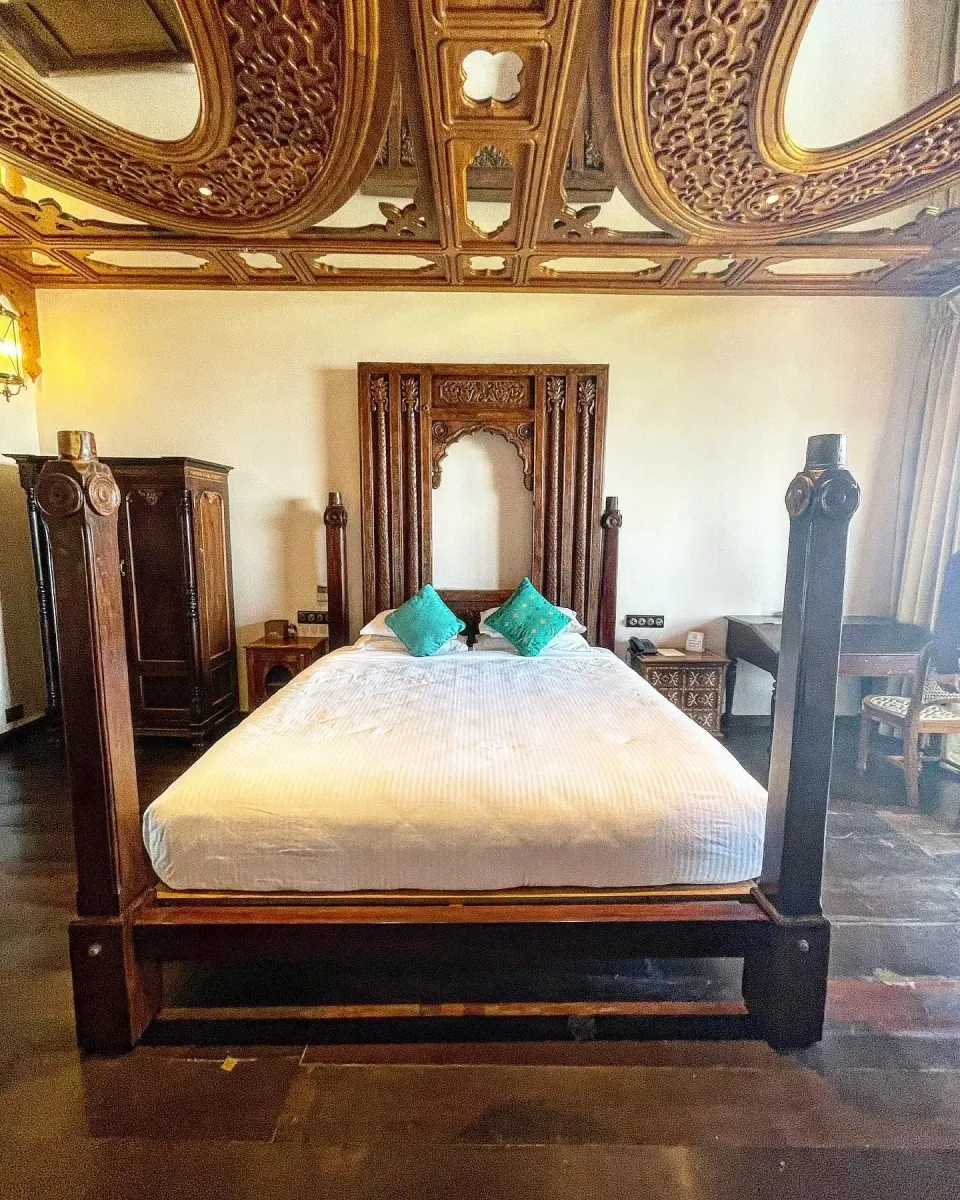 Vintage Elegance Bed